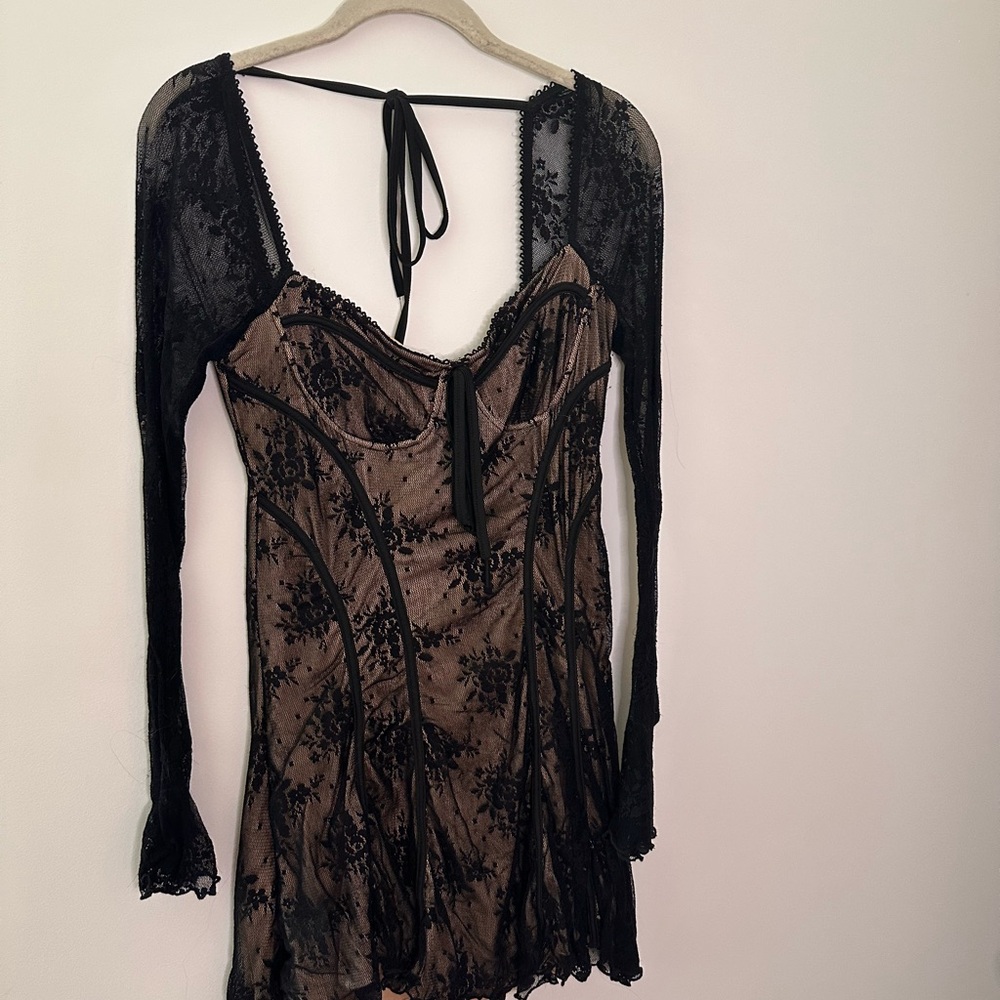 SHEIN Black and Tan Long Sleeve Dress